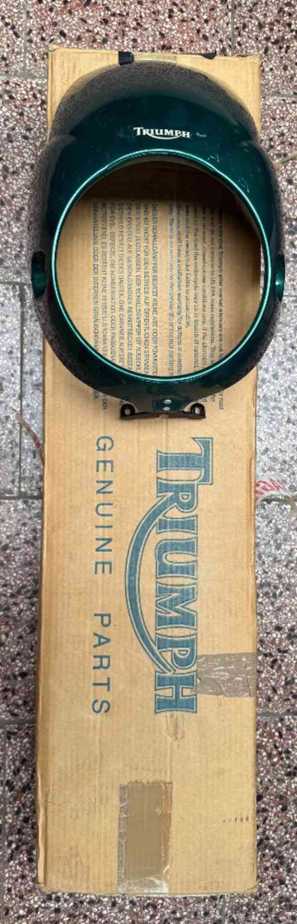 Triumph Bonneville 800 1maj. 13tKm - foto 12