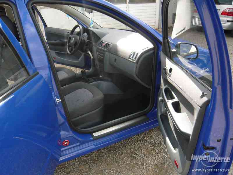 ŠKODA FABIA 1,2i-2004 - foto 13