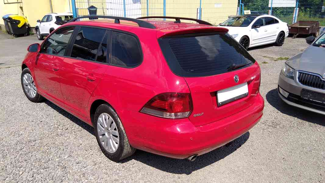 VOLKSWAGEN Golf Variant 1,6TDI Comfortline 77kw ČR - foto 12