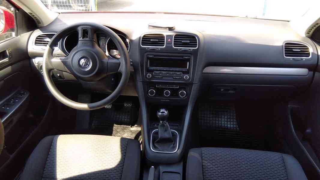 VOLKSWAGEN Golf Variant 1,6TDI Comfortline 77kw ČR - foto 18