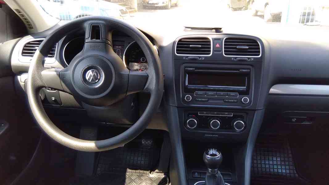 VOLKSWAGEN Golf Variant 1,6TDI Comfortline 77kw ČR - foto 19