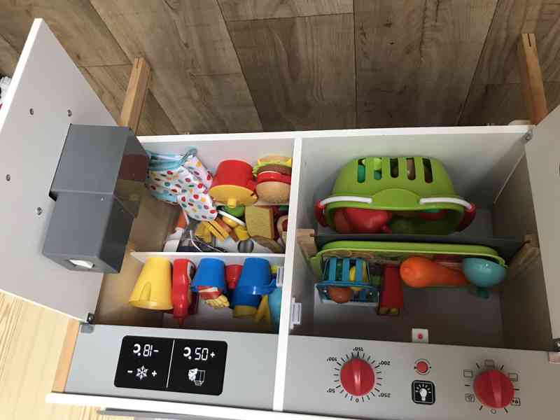 Dětská kuchyňka Lidl s vybavením - foto 4