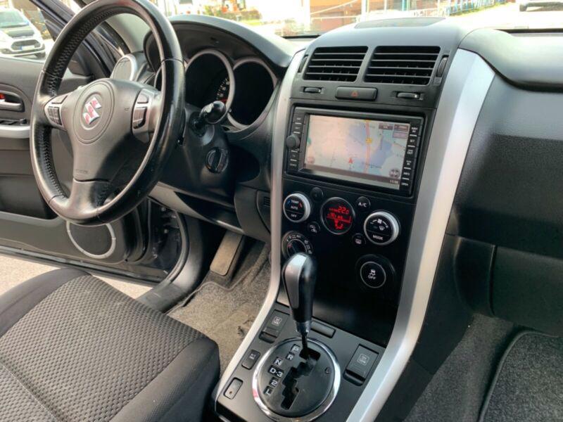 Suzuki Grand Vitara 2.4 Aut. benzín 124kw - foto 4