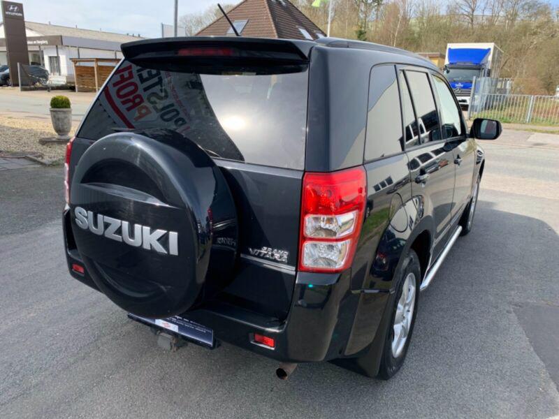 Suzuki Grand Vitara 2.4 Aut. benzín 124kw - foto 8