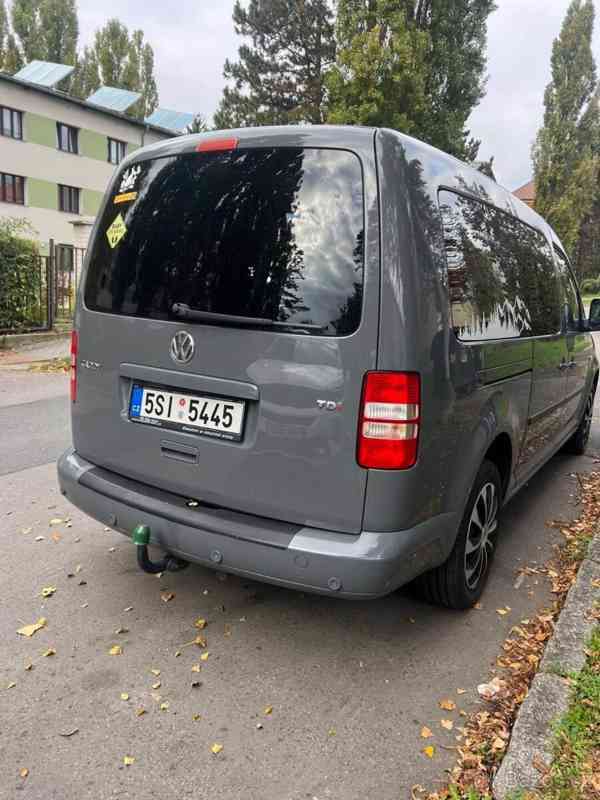 Volkswagen Caddy 1,6   Maxi 7 míst + kempovací vestav - foto 6