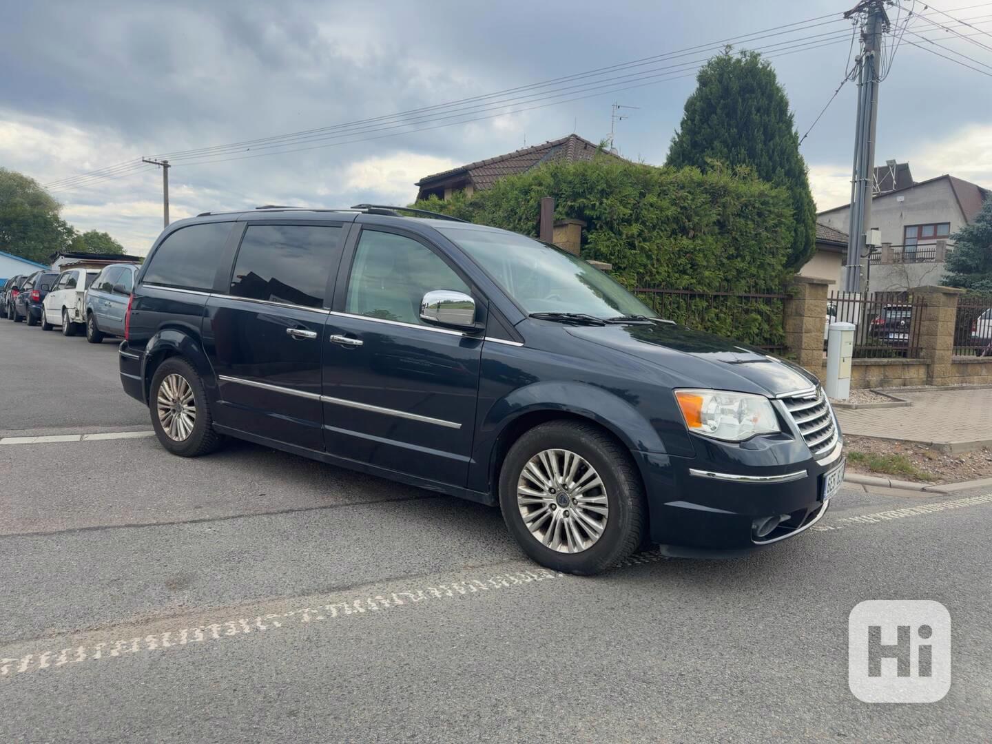 Chrysler Grand Voyager 3,8 V6 LPG Limited 2008 - foto 1