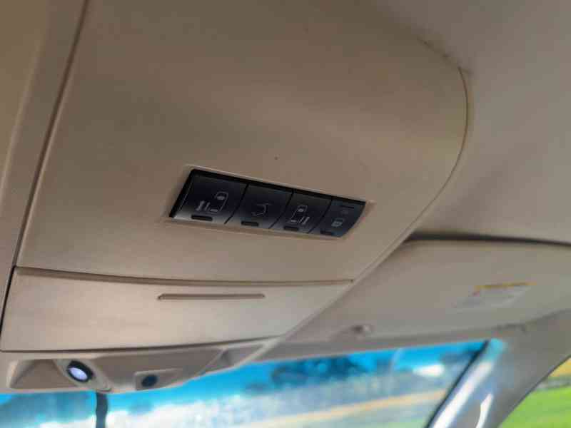 Chrysler Grand Voyager 3,8 V6 LPG Limited 2008 - foto 20