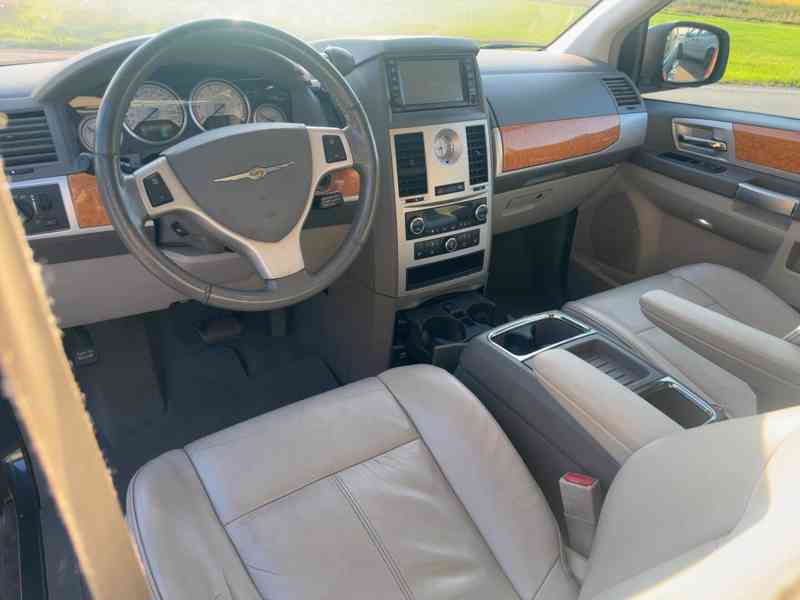 Chrysler Grand Voyager 3,8 V6 LPG Limited 2008 - foto 15