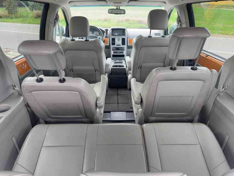 Chrysler Grand Voyager 3,8 V6 LPG Limited 2008 - foto 8