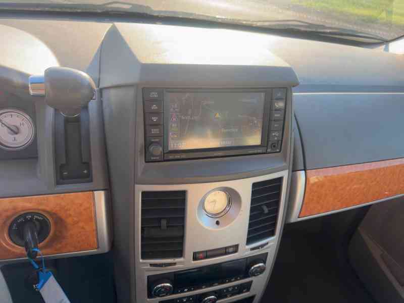 Chrysler Grand Voyager 3,8 V6 LPG Limited 2008 - foto 18