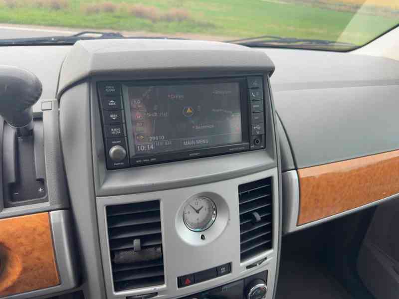 Chrysler Grand Voyager 3,8 V6 LPG Limited 2008 - foto 18