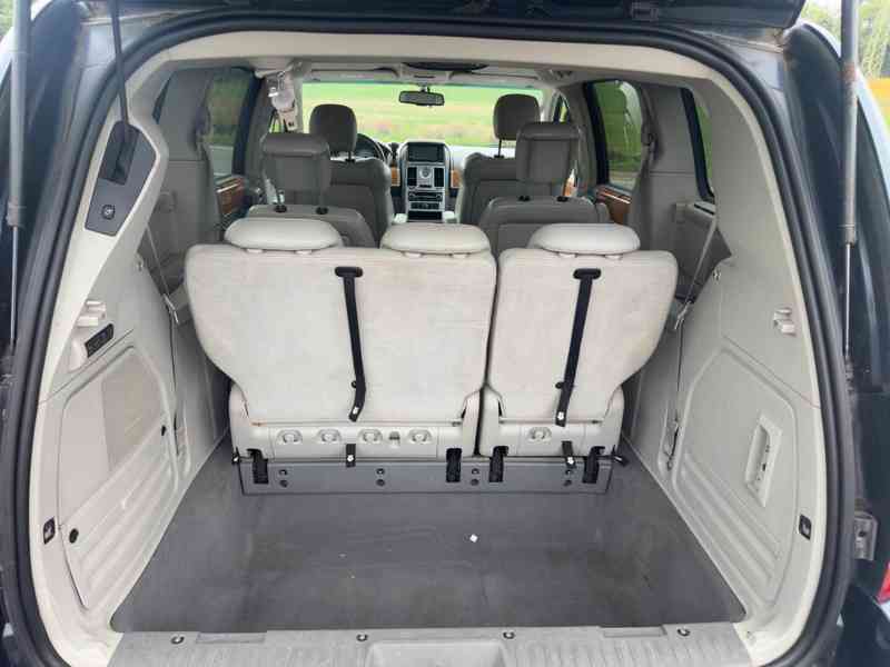 Chrysler Grand Voyager 3,8 V6 LPG Limited 2008 - foto 7
