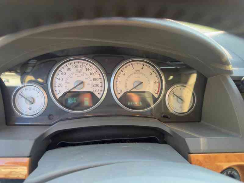 Chrysler Grand Voyager 3,8 V6 LPG Limited 2008 - foto 17