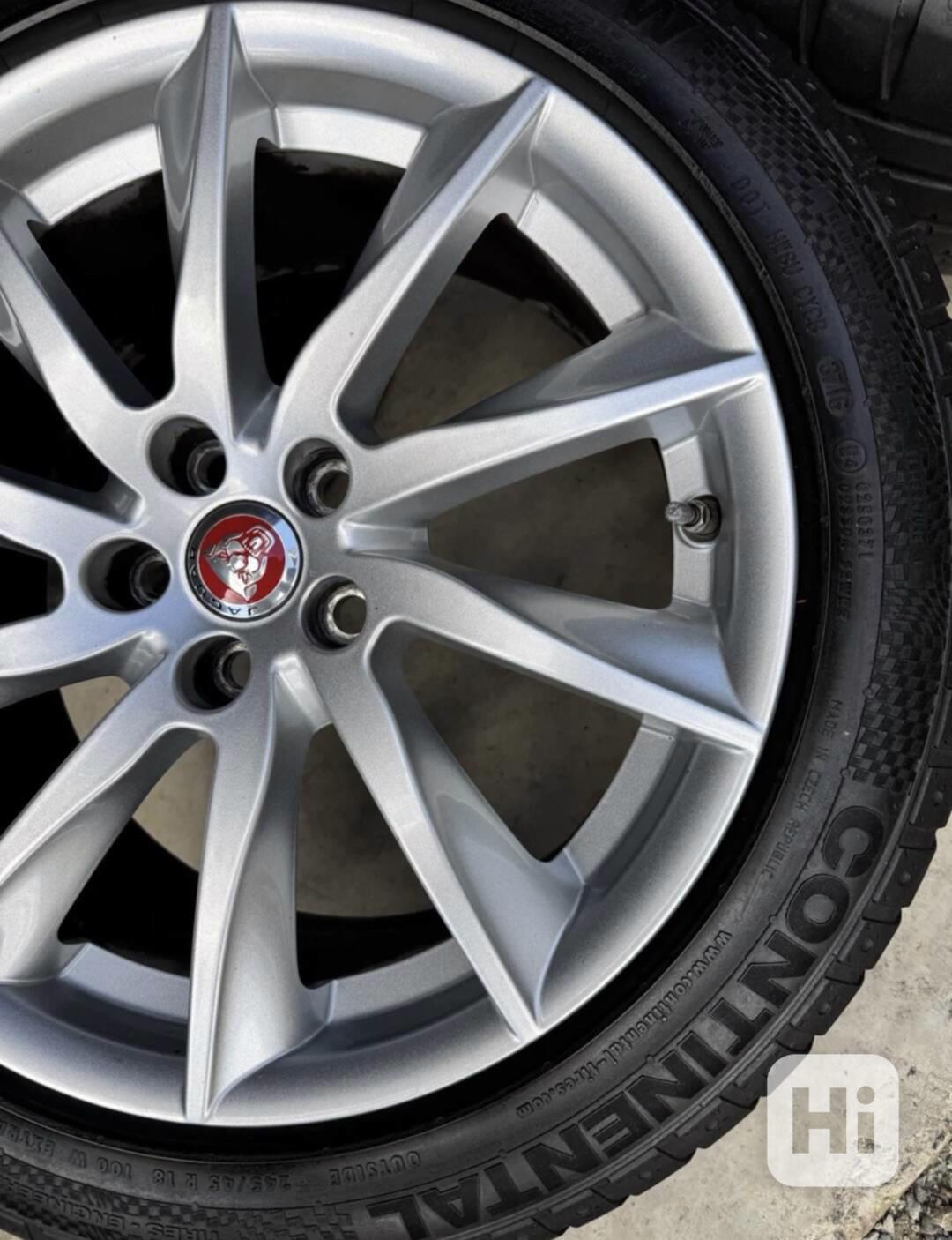 Wheel Type: Genuine Jaguar F-Type 18" Vela alloy wheel, pote - foto 1