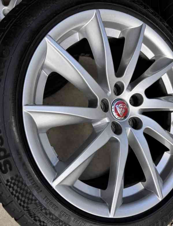Wheel Type: Genuine Jaguar F-Type 18" Vela alloy wheel, pote - foto 2