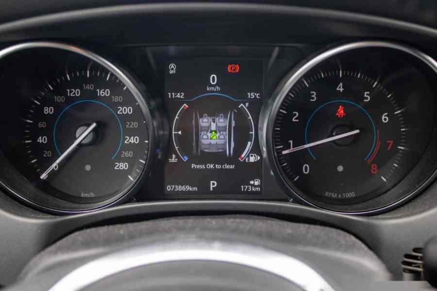 Jaguar XE 2.0 I4P R-Sport AT - foto 14