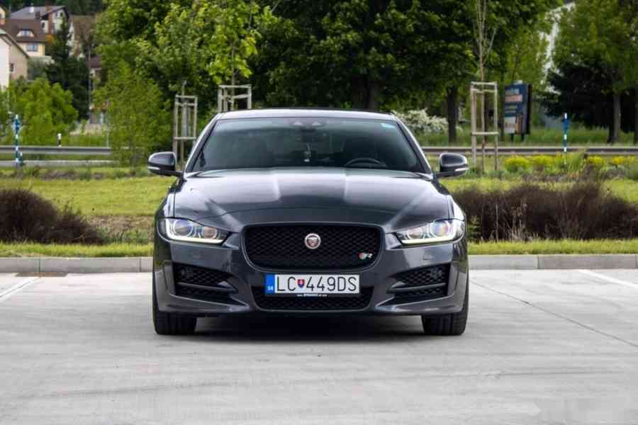 Jaguar XE 2.0 I4P R-Sport AT - foto 3