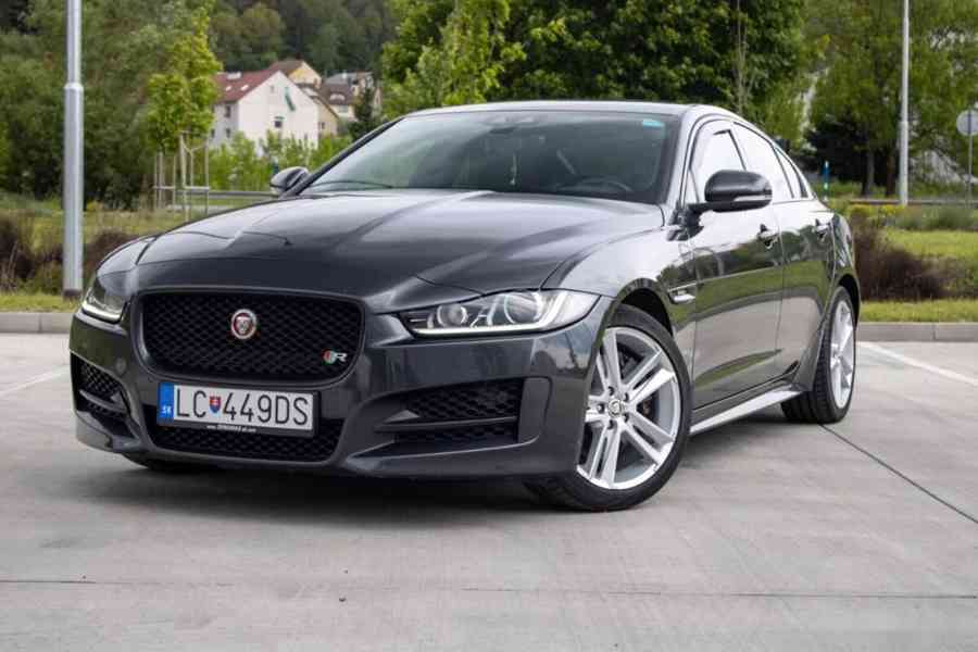 Jaguar XE 2.0 I4P R-Sport AT - foto 2
