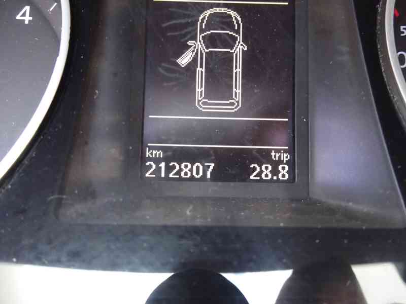 VW Passat 2.0 TDI Variant 4x4 r.v.2011 (103 kw) - foto 7