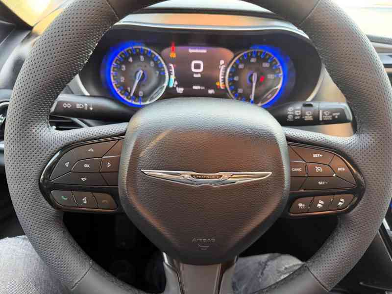 Chrysler Pacifica 3,6 Pentastar S Radar 360 2019 - foto 19