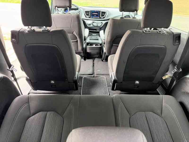 Chrysler Pacifica 3,6 Pentastar S Radar 360 2019 - foto 8