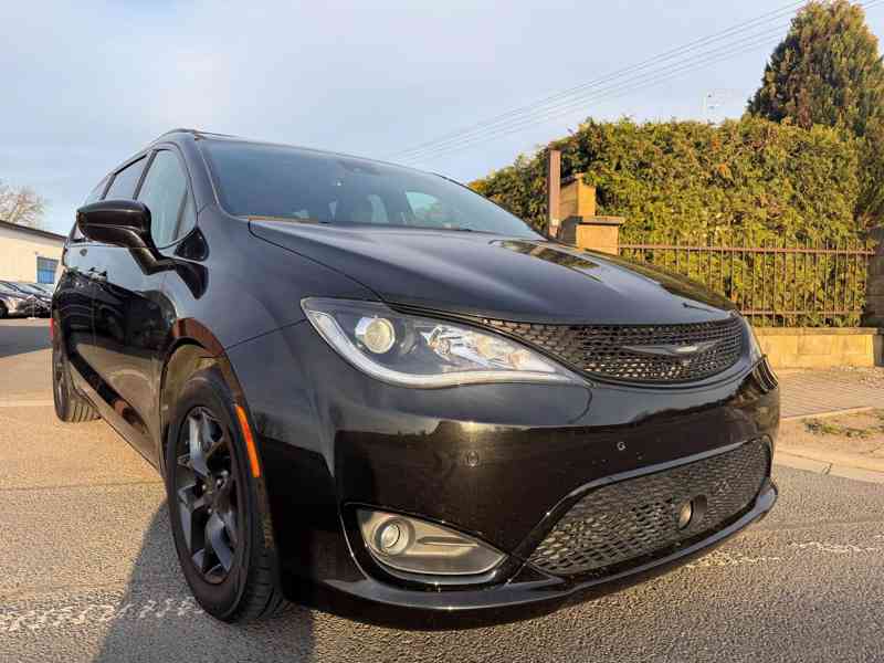 Chrysler Pacifica 3,6 Pentastar S Radar 360 2019 - foto 6