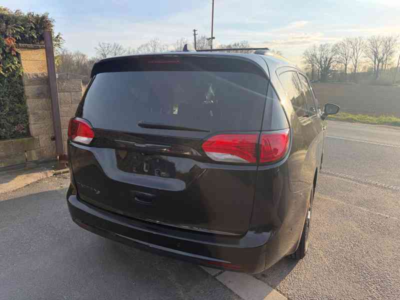 Chrysler Pacifica 3,6 Pentastar S Radar 360 2019 - foto 5
