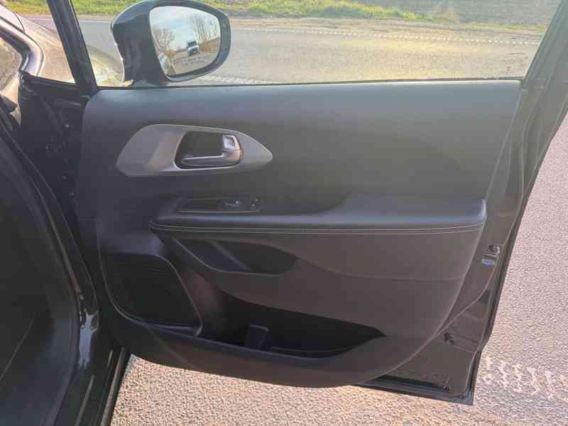 Chrysler Pacifica 3,6 Pentastar S Radar 360 2019 - foto 13