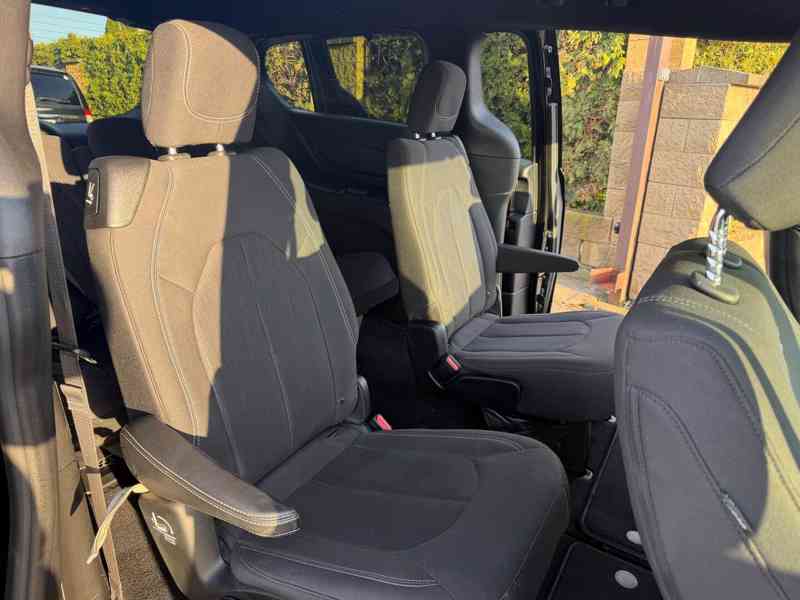 Chrysler Pacifica 3,6 Pentastar S Radar 360 2019 - foto 10