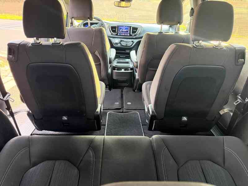 Chrysler Pacifica 3,6 Pentastar S Radar 360 2019 - foto 9