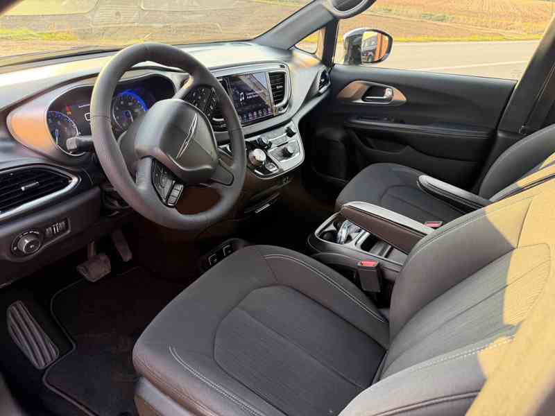 Chrysler Pacifica 3,6 Pentastar S Radar 360 2019 - foto 16