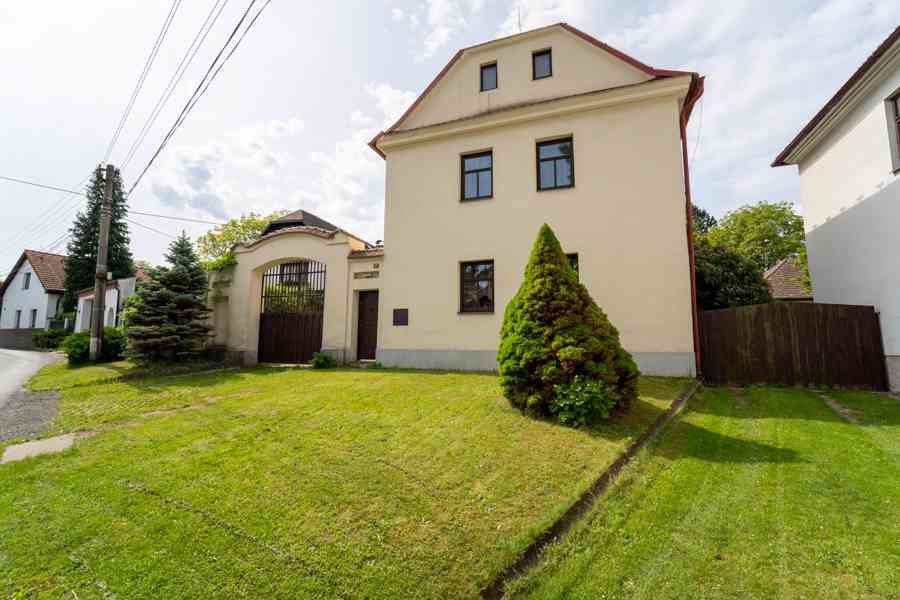 Prodej rodinného domu 386 m², pozemek 2232 m² Kanina