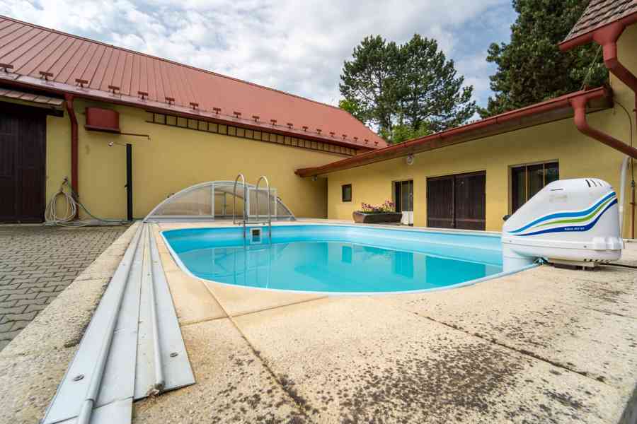 Prodej rodinného domu 386 m², pozemek 2232 m² Kanina - foto 8
