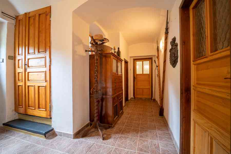 Prodej rodinného domu 386 m², pozemek 2232 m² Kanina - foto 5