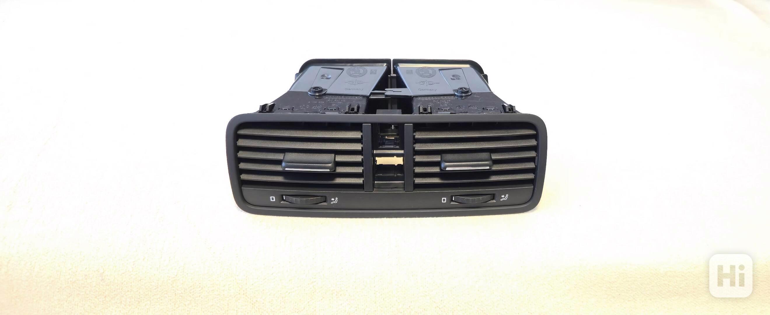 ZÁNOVNÍ výdech topení středový Škoda Yeti 5L0820951 - foto 1