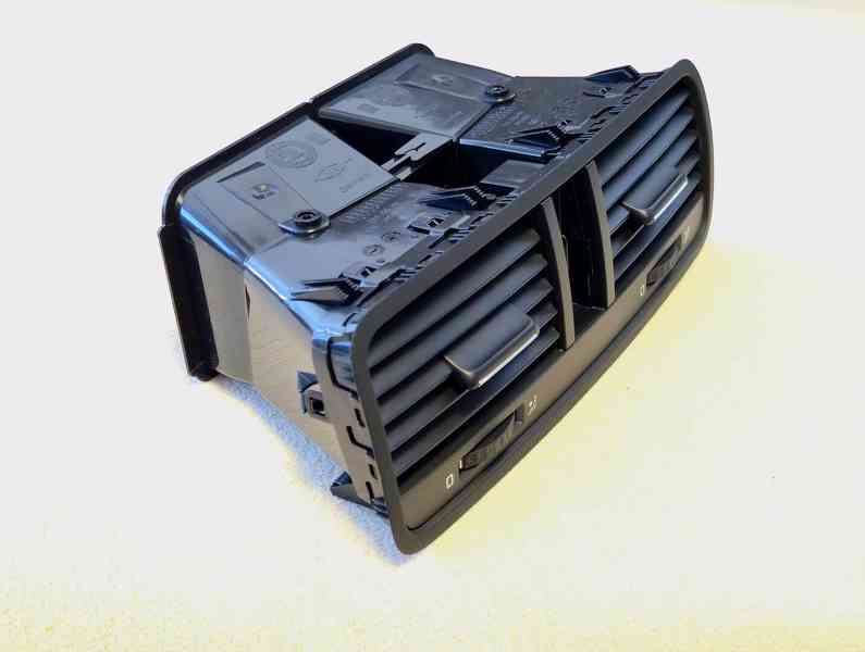 ZÁNOVNÍ výdech topení středový Škoda Yeti 5L0820951 - foto 3