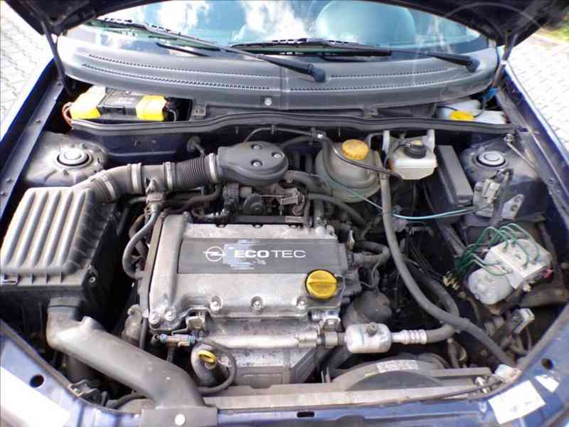 Opel Corsa 1,2 16V EKO POPLATEK ZAPLACEN!!! - foto 12
