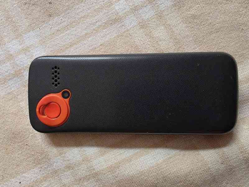 Mobilní tlačítkový telefon Aligator A320 - foto 2