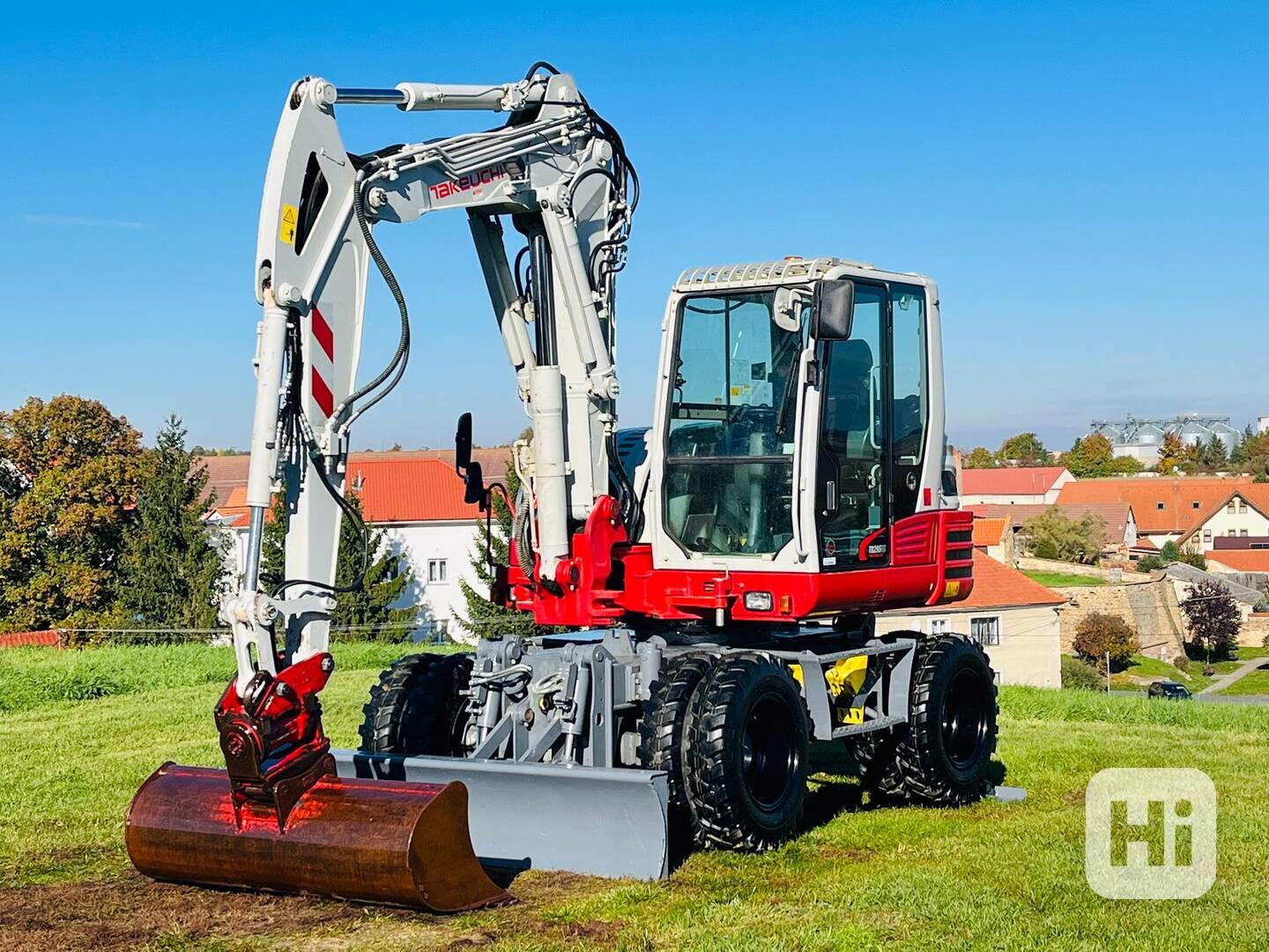 Kolové rypadlo Takeuchi TB295W (Možnost leasingu) - foto 1