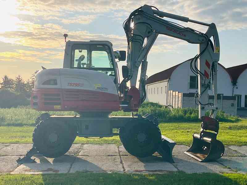 Kolové rypadlo Takeuchi TB295W (Možnost leasingu) - foto 5
