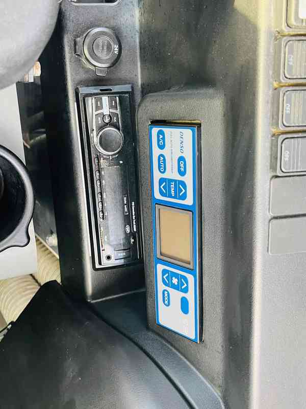 Kolové rypadlo Takeuchi TB295W (Možnost leasingu) - foto 11