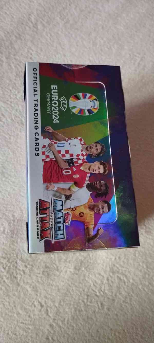 FOTBALOVÉ KARTY NOVÝ BOX EURO MATCH ATTAX 24/25 - foto 2