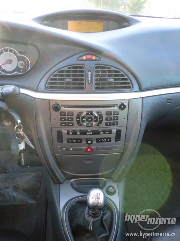 Citroën C5 kombi 2.0HDi 100kW,klima,serviska,ALU,tažné - foto 14