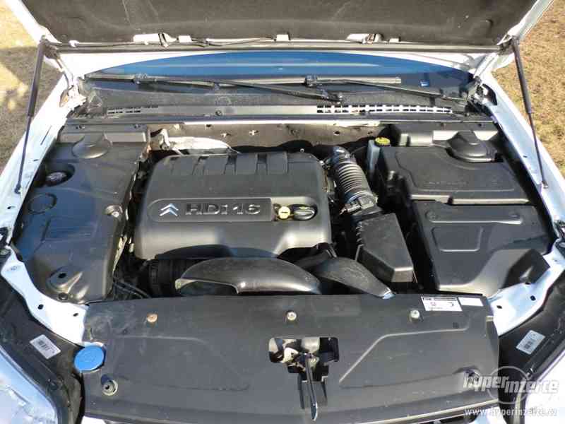 Citroën C5 kombi 2.0HDi 100kW,klima,serviska,ALU,tažné - foto 20