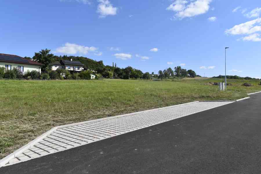 Žernov - stavební pozemek 1216 m2 - foto 6