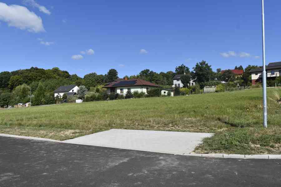 Žernov - stavební pozemek 1216 m2 - foto 3
