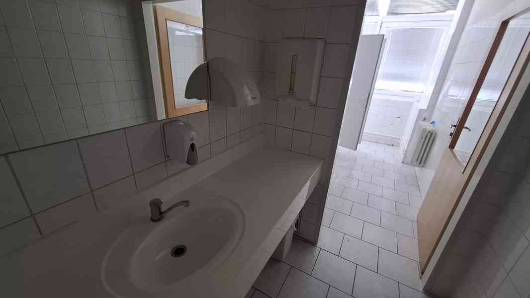 PRONÁJEM KANCELÁŘE sdílené místo v kanceláři – Brno, Lesná - foto 8
