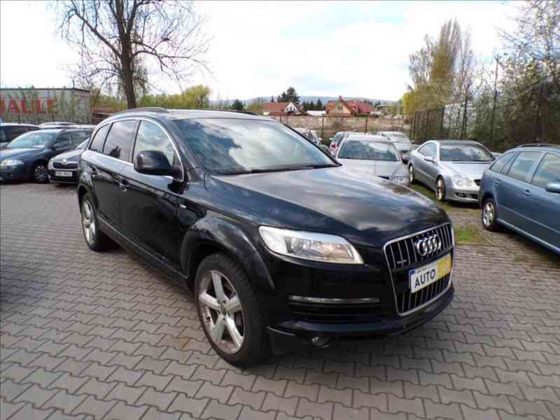 Audi Q7 3,0 TDI S-Line,7míst - foto 1