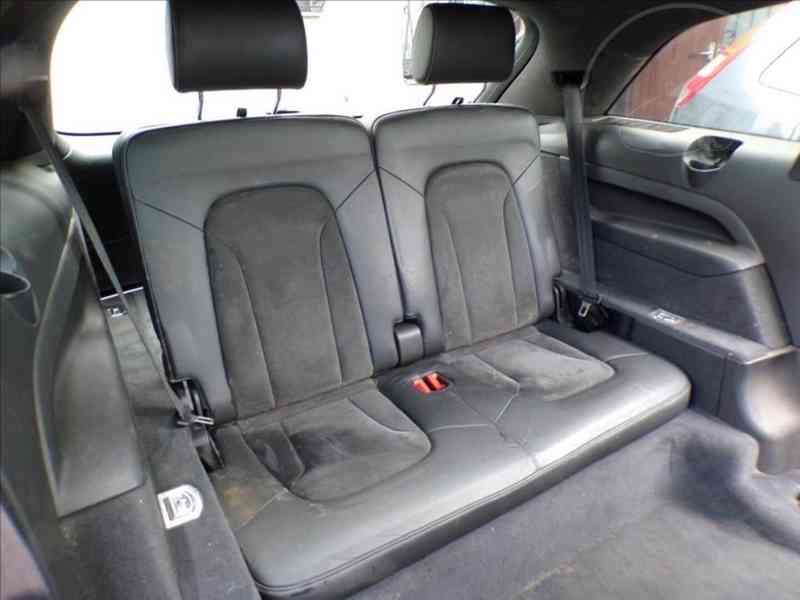 Audi Q7 3,0 TDI S-Line,7míst - foto 11
