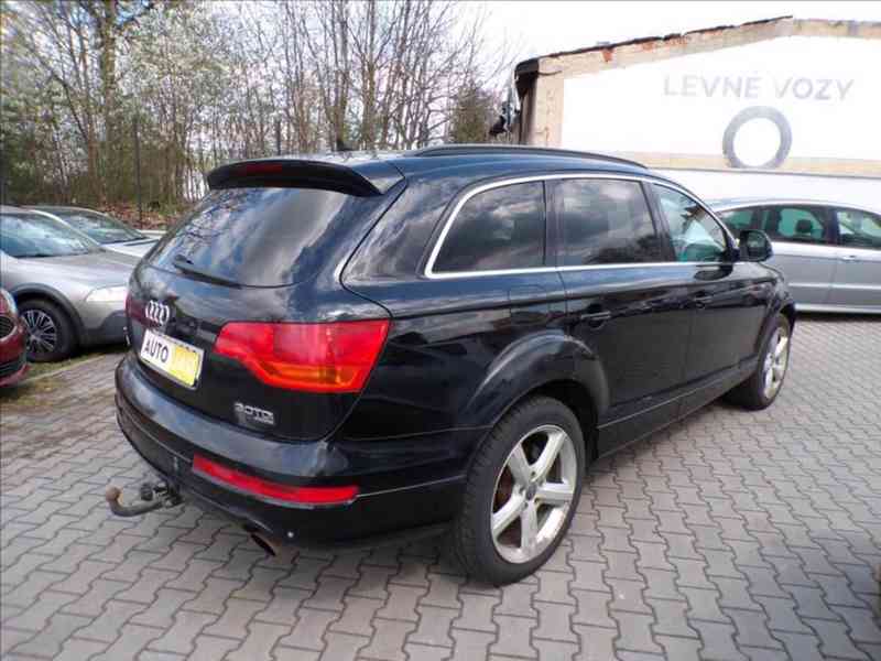 Audi Q7 3,0 TDI S-Line,7míst - foto 4